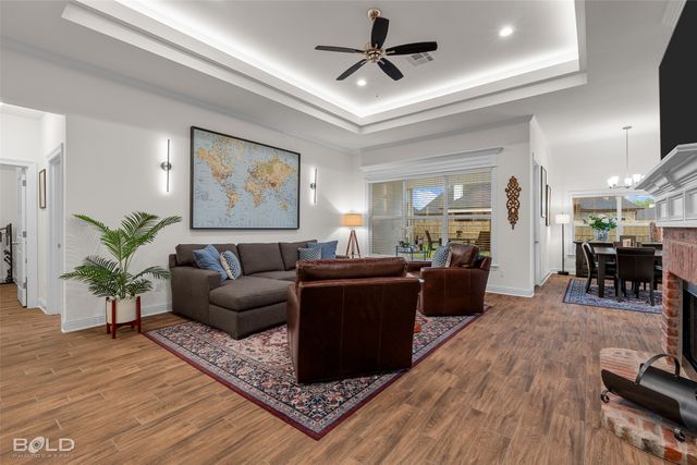 304 Prien Lake Loop, Bossier City, LA 71111