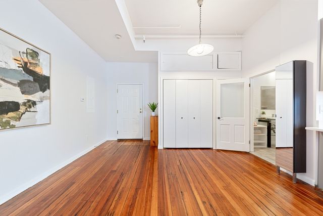 69 Harvey St 3, Cambridge, MA 02141