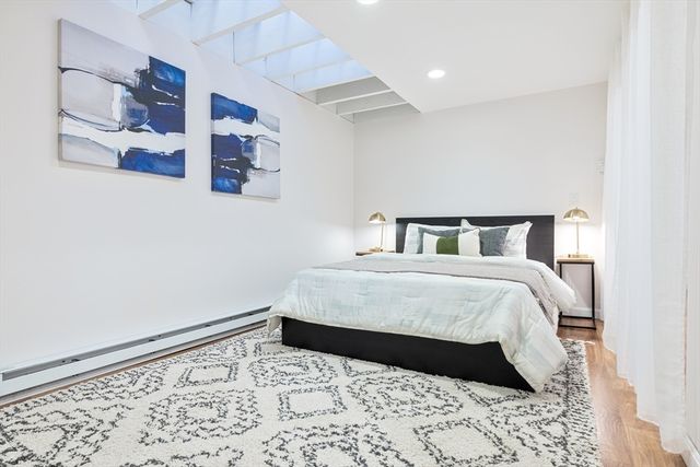 69 Harvey St 3, Cambridge, MA 02141