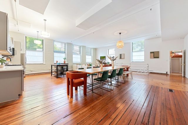 69 Harvey St 3, Cambridge, MA 02141