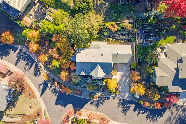 500 Lakota Way, Ashland, OR 97520