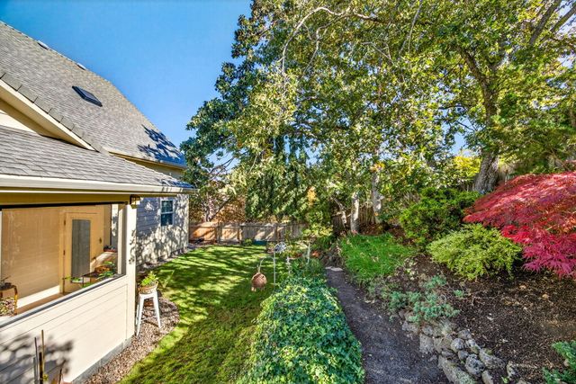 500 Lakota Way, Ashland, OR 97520