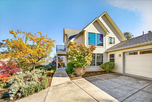 500 Lakota Way, Ashland, OR 97520