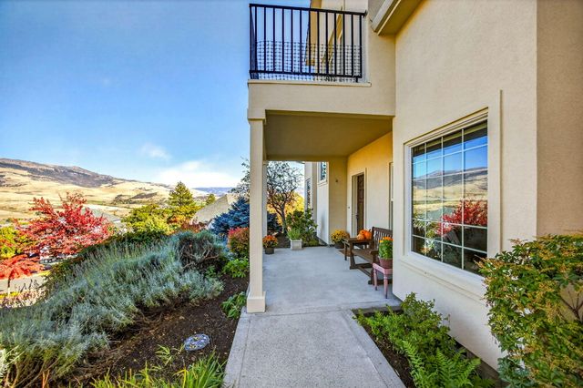 500 Lakota Way, Ashland, OR 97520