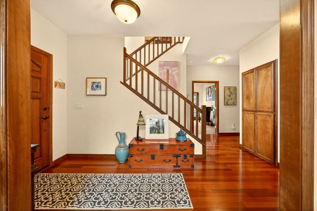 500 Lakota Way, Ashland, OR 97520