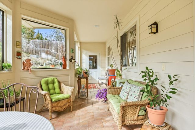 500 Lakota Way, Ashland, OR 97520