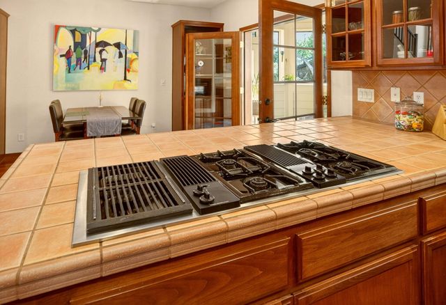 500 Lakota Way, Ashland, OR 97520