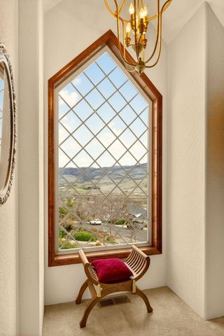 500 Lakota Way, Ashland, OR 97520