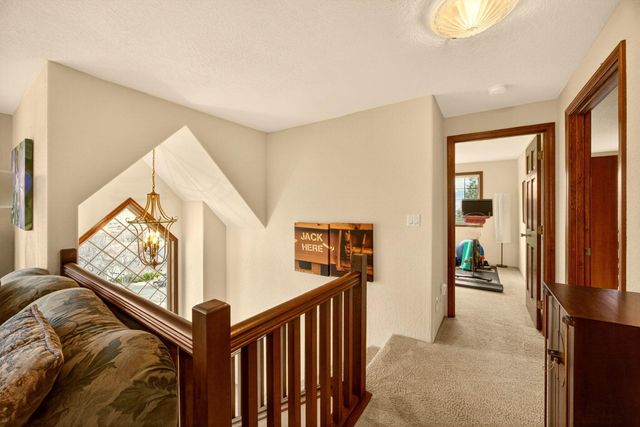 500 Lakota Way, Ashland, OR 97520