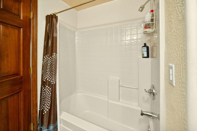 500 Lakota Way, Ashland, OR 97520