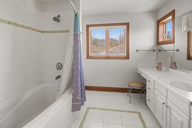 14250 Trace Ridge Road, Wayzata, MN 55391