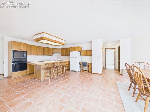 1380 S Winterhaven Drive, Pueblo West, CO 81007