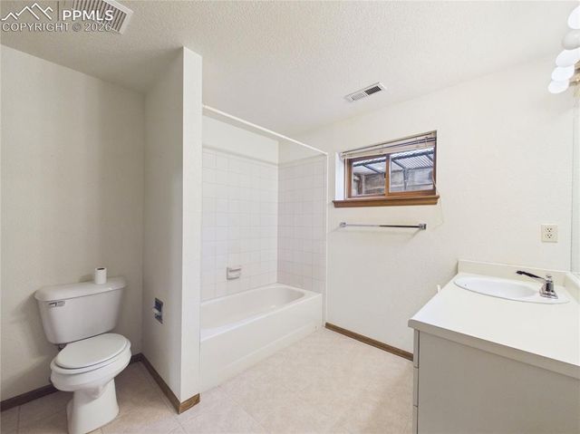 1380 S Winterhaven Drive, Pueblo West, CO 81007