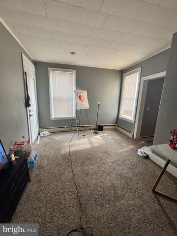 12 CHURCH ST, Mount Holly, NJ 08060