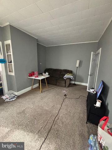 12 CHURCH ST, Mount Holly, NJ 08060