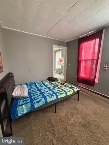 12 CHURCH ST, Mount Holly, NJ 08060