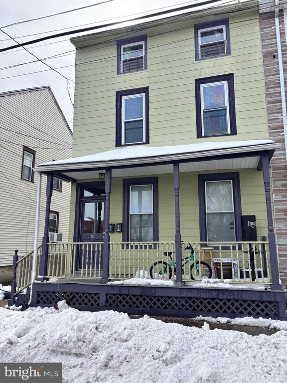 12 CHURCH ST, Mount Holly, NJ 08060