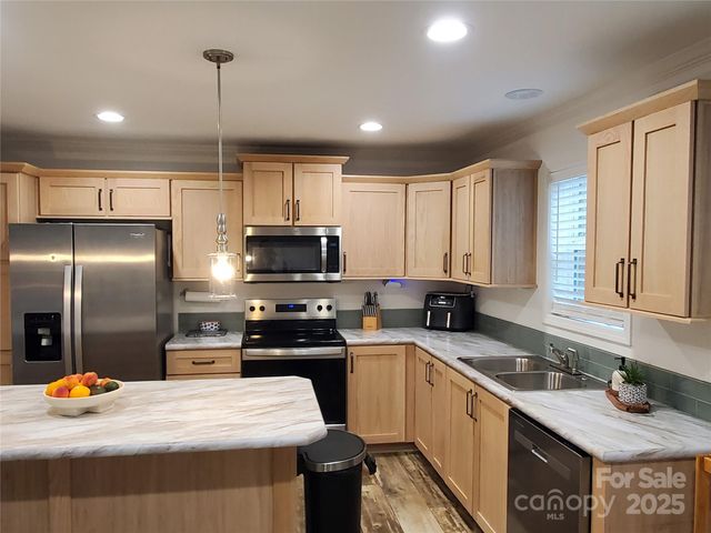 118 Valley Springs Drive, Olin, NC 28660