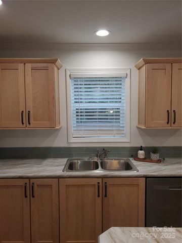 118 Valley Springs Drive, Olin, NC 28660