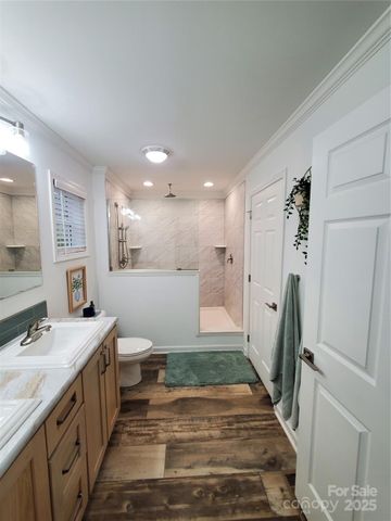 118 Valley Springs Drive, Olin, NC 28660