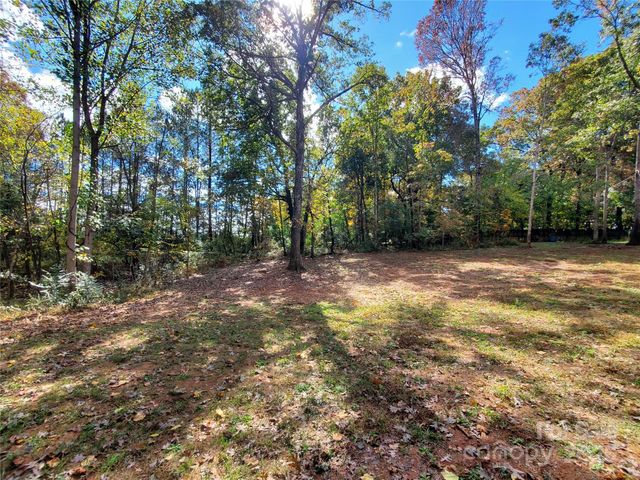 118 Valley Springs Drive, Olin, NC 28660