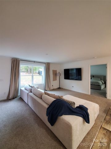 118 Valley Springs Drive, Olin, NC 28660