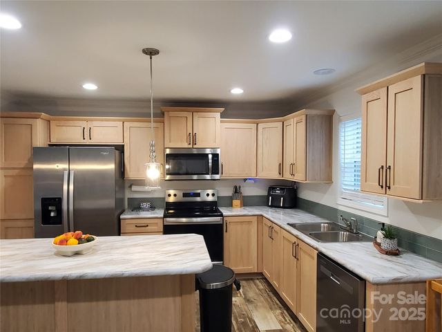 118 Valley Springs Drive, Olin, NC 28660