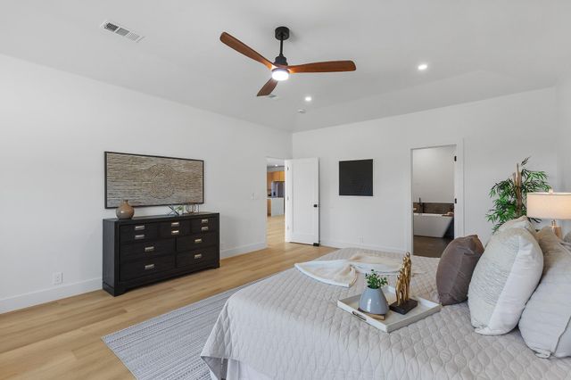 715 Fawn, Horseshoe Bay, TX 78657