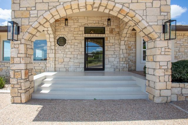 715 Fawn, Horseshoe Bay, TX 78657