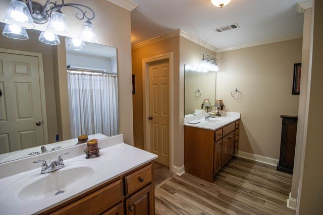 15 WALTER KEE DR, Medina, TN 38355