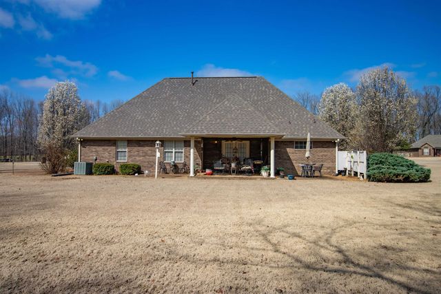 15 WALTER KEE DR, Medina, TN 38355