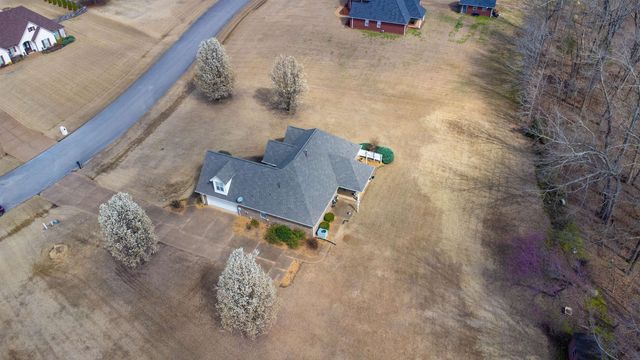 15 WALTER KEE DR, Medina, TN 38355