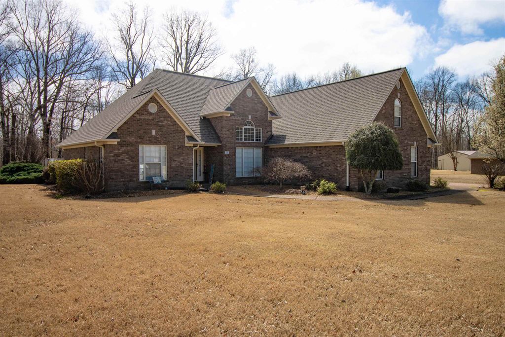 15 WALTER KEE DR, Medina, TN 38355