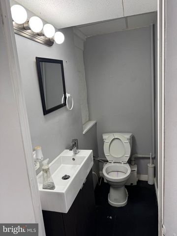 1013 N CHARLES ST, Baltimore, MD 21201