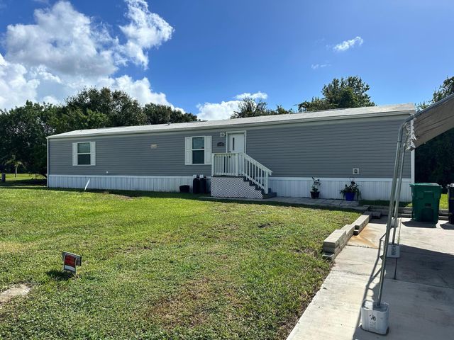 5945 SE 95th Trail Trail, Okeechobee, FL 34974