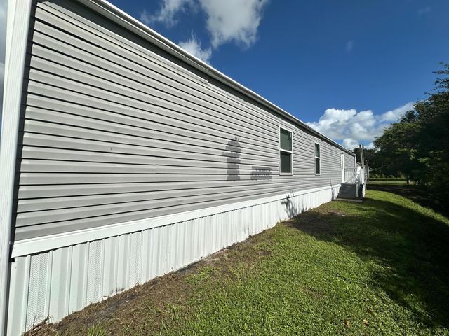 5945 SE 95th Trail Trail, Okeechobee, FL 34974
