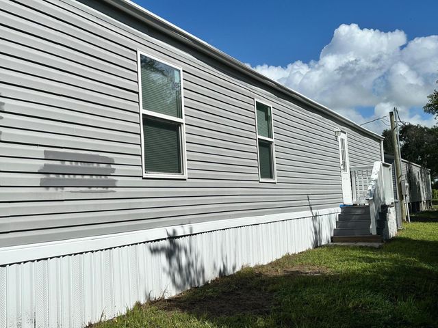 5945 SE 95th Trail Trail, Okeechobee, FL 34974