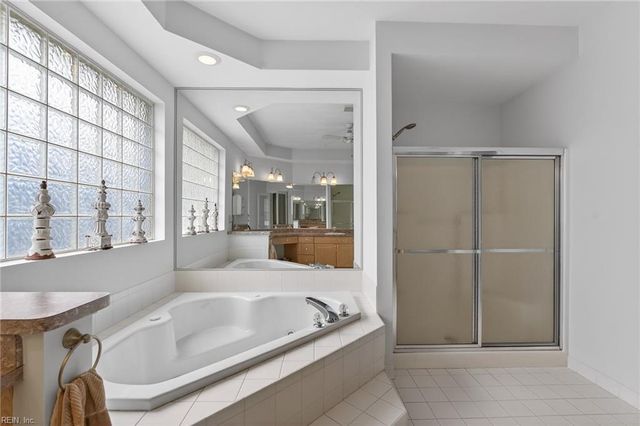 1327 Laurel Ridge LN, Chesapeake, VA 23322