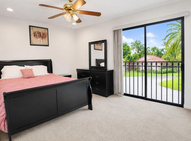 1710 Shoreside Circle, Wellington, FL 33414