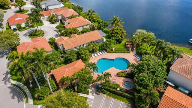 1710 Shoreside Circle, Wellington, FL 33414