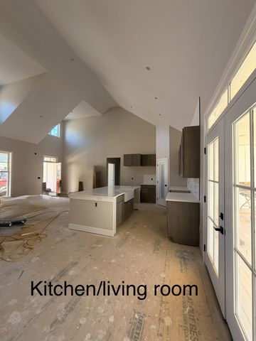 1238 Breeden Road, Charlotte, TN 37036