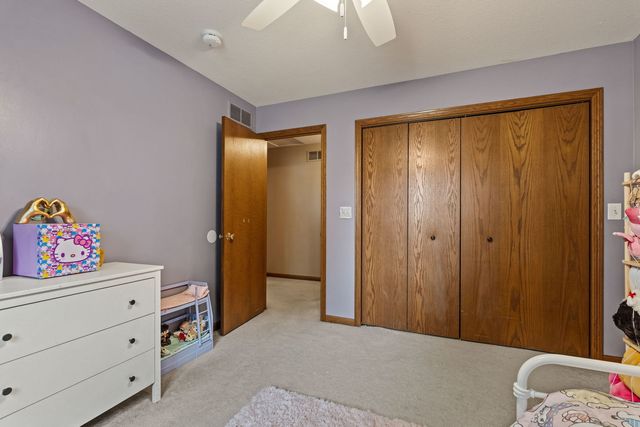 220 Benton Street, Le Claire, IA 52753