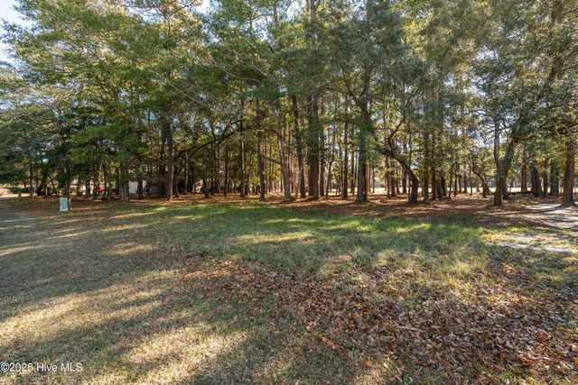 459 Genoes Point Road SW, Supply, NC 28462