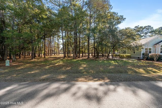 459 Genoes Point Road SW, Supply, NC 28462