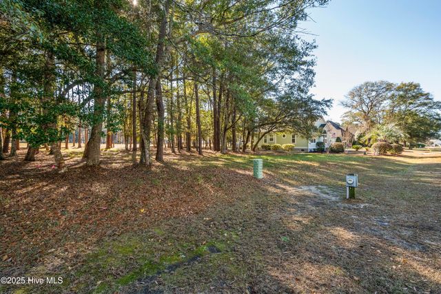 459 Genoes Point Road SW, Supply, NC 28462