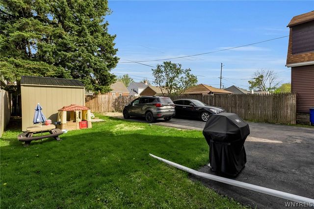 73 Columbia Parkway, West Seneca, NY 14224