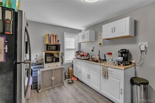 73 Columbia Parkway, West Seneca, NY 14224