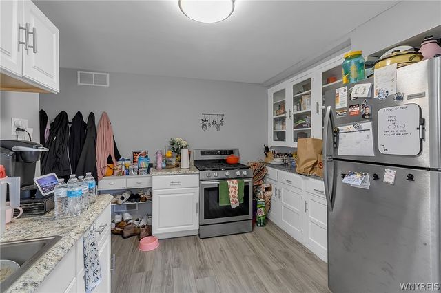 73 Columbia Parkway, West Seneca, NY 14224