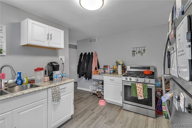 73 Columbia Parkway, West Seneca, NY 14224