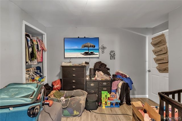 73 Columbia Parkway, West Seneca, NY 14224